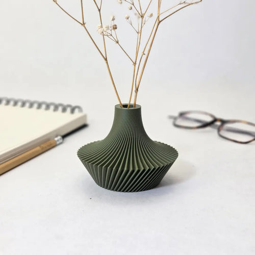 Mini Vase Cyclonia